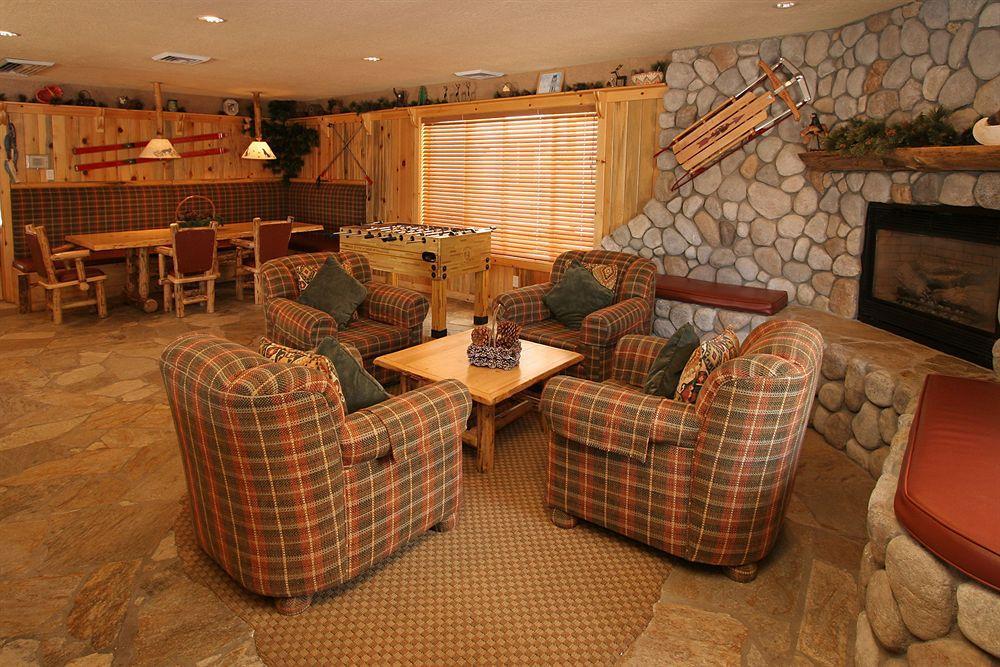 אולימפיק ואלי Red Wolf Lodge At Olympic Valley מסעדה תמונה